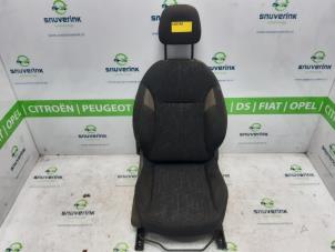 Używane Fotel prawy Peugeot 2008 (CU) 1.2 Vti 12V PureTech 82 Cena € 79,98 Procedura marży oferowane przez Snuverink Autodemontage