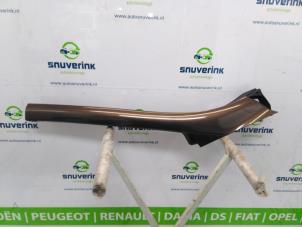 Gebruikte A-stijl Afdekkap rechts Renault Scénic III (JZ) 1.4 16V TCe 130 Prijs € 59,98 Margeregeling aangeboden door Snuverink Autodemontage