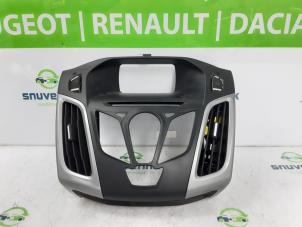Begagnade Luftmunstycke, instrumentbräda Ford Focus 3 1.6 Ti-VCT 16V 105 Pris € 31,49 Marginaltabell erbjuds av Snuverink Autodemontage