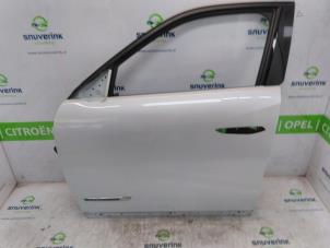 Używane Drzwi lewe przednie wersja 4-drzwiowa DS Automobiles DS 3/Crossback (UC/UJ/UR) 1.2 12V PureTech 130 Cena € 424,98 Procedura marży oferowane przez Snuverink Autodemontage