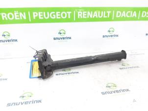 Gebruikte Subframe Peugeot 3008 II (M4/MC/MJ/MR) 1.6 16V PureTech 180 Prijs € 54,44 Inclusief btw aangeboden door Snuverink Autodemontage