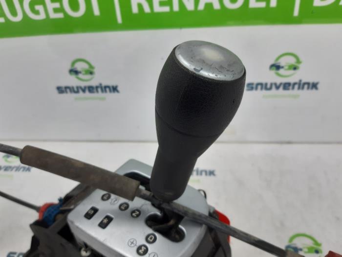 Versnellingspook van een Citroën C3 (FC/FL/FT) 1.4 2004