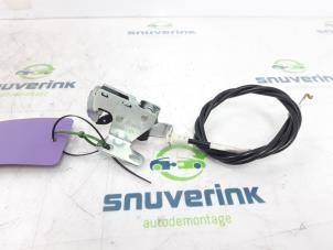 Begagnade Låsmekanism, bakdörr, minibuss/van Fiat Ducato (250) 2.2 D 140 Multijet 3 Pris € 48,40 Inklusive moms erbjuds av Snuverink Autodemontage