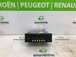 Gebruikte Radio Peugeot 207 CC (WB) 1.6 16V Prijs € 76,22 Inclusief btw aangeboden door Snuverink Autodemontage