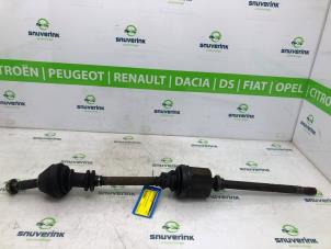 Begagnade Drivaxel, höger fram Peugeot J5 (280L) 2.5D Pris € 180,00 Marginaltabell erbjuds av Snuverink Autodemontage