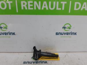 Begagnade Tändspole Peugeot 107 1.0 12V Pris € 15,00 Marginaltabell erbjuds av Snuverink Autodemontage