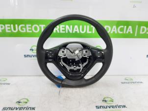 Begagnade Ratt Peugeot 108 1.0 12V VVT-i Pris € 49,98 Marginaltabell erbjuds av Snuverink Autodemontage