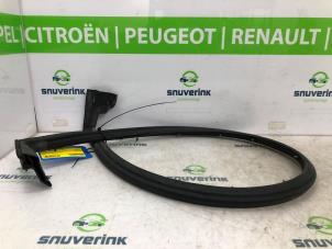 Gebruikte Achterkleprubber Peugeot Boxer (U9) 2.2 HDi 130 Euro 5 Prijs € 42,34 Inclusief btw aangeboden door Snuverink Autodemontage