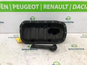 Gebruikte Carterpan Renault Twingo II (CN) 1.2 Prijs € 36,00 Margeregeling aangeboden door Snuverink Autodemontage