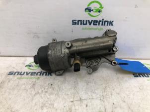 Gebruikte Oliefilterhuis Peugeot 308 (4A/C) 1.6 VTI 16V Prijs € 58,50 Margeregeling aangeboden door Snuverink Autodemontage
