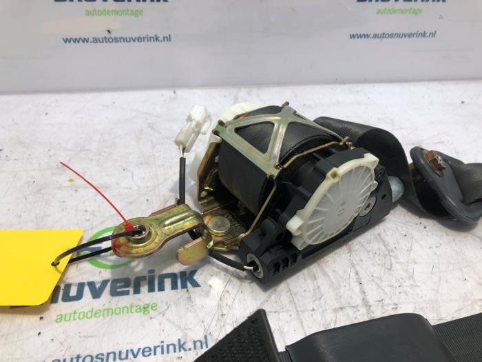 Veiligheidsgordel rechts-voor van een Renault Clio III (BR/CR) 1.4 16V 2006