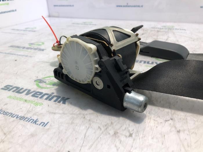 Veiligheidsgordel rechts-voor van een Renault Clio III (BR/CR) 1.4 16V 2006
