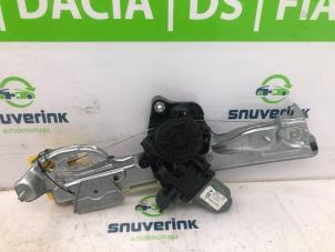 Gebruikte Ruitmechaniek 4Deurs rechts-achter Renault Megane IV Estate (RFBK) 1.6 GT Energy TCE 205 EDC Prijs € 60,00 Margeregeling aangeboden door Snuverink Autodemontage