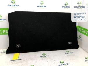 Gebruikte Kofferbak Mat Renault Twingo III (AH) 1.0 SCe 70 12V Prijs € 49,50 Margeregeling aangeboden door Snuverink Autodemontage