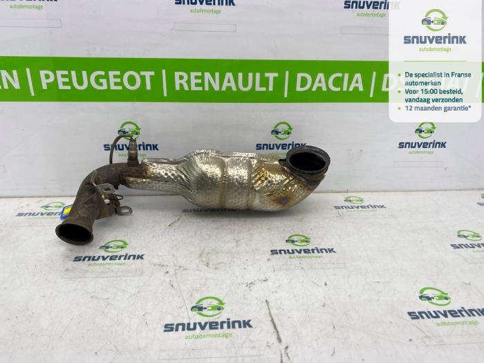 Katalytisk avgasrenare från en Peugeot 3008 II (M4/MC/MJ/MR) 1.2 12V e-THP PureTech 130 2017