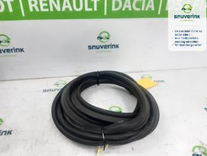 Gebruikte Achterkleprubber Renault Clio V (RJAB) 1.0 TCe 100 12V Prijs € 36,00 Margeregeling aangeboden door Snuverink Autodemontage