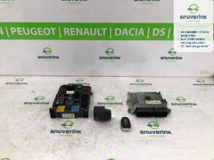 Begagnade Dator, motorstyrning Peugeot 3008 II (M4/MC/MJ/MR) 1.2 12V e-THP PureTech 130 Pris € 399,98 Marginaltabell erbjuds av Snuverink Autodemontage