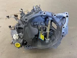 Używane Skrzynia biegów Peugeot 306 (7A/C/S) 1.9 D,XND,XAD,XRAD Cena € 79,98 Procedura marży oferowane przez Snuverink Autodemontage