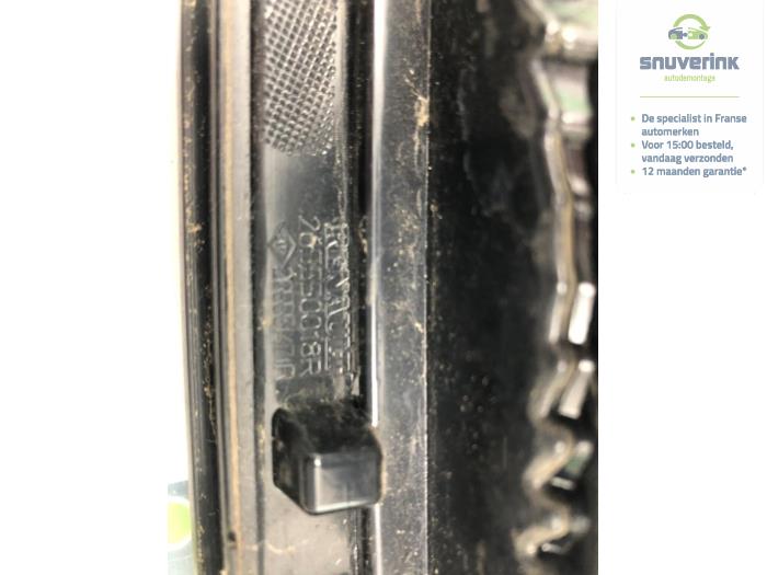 Baklykta, vänster från en Renault Scénic III (JZ) 1.5 dCi 110 2013