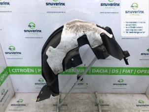 Begagnade Isolering, hjulhus Peugeot 2008 (UD/UK/UR/US/UX) 1.2 VTi 12V PureTech 130 Pris € 60,00 Marginaltabell erbjuds av Snuverink Autodemontage