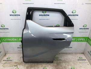 Używane Drzwi lewe tylne wersja 4-drzwiowa DS Automobiles DS 3/Crossback (UC/UJ/UR) 1.2 12V PureTech 100 Cena € 300,00 Procedura marży oferowane przez Snuverink Autodemontage