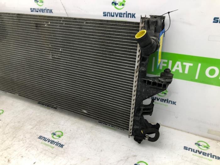 Radiateur van een Peugeot Boxer (U9) 2.2 HDi 110 Euro 5 2016