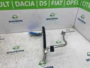 Begagnade Luftkonditioneringsledning Peugeot 2008 (CU) 1.2 12V e-THP PureTech 130 Pris € 90,00 Marginaltabell erbjuds av Snuverink Autodemontage