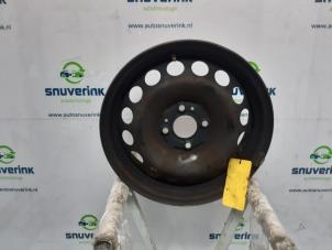 Begagnade Hjul Renault Twingo III (AH) 1.0 SCe 70 12V Pris € 90,00 Marginaltabell erbjuds av Snuverink Autodemontage