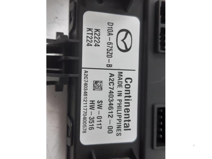 Dator , karosskontroll (BCM) från en Mazda CX-3 (DJ/DK) 2.0 SkyActiv-G 120 2017