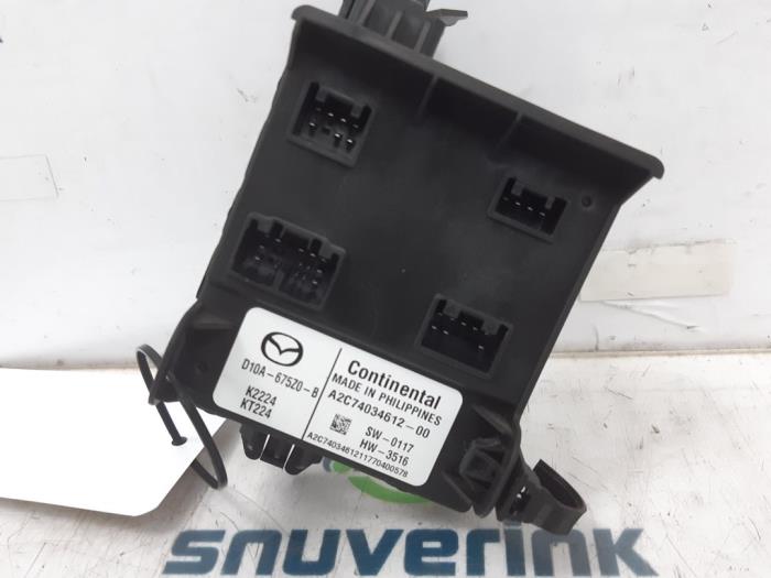 Dator , karosskontroll (BCM) från en Mazda CX-3 (DJ/DK) 2.0 SkyActiv-G 120 2017