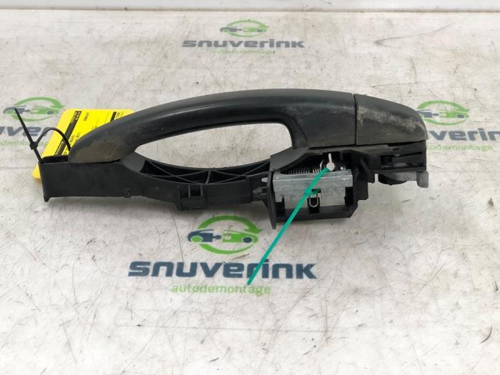 Portiergreep 2Deurs rechts van een Renault Trafic (1FL/2FL/3FL/4FL) 1.6 dCi 125 Twin Turbo 2017