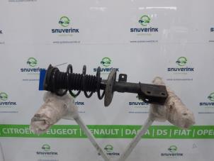 Używane Amortyzator prawy przód Peugeot 308 SW (L4/L9/LC/LJ/LR) 1.6 BlueHDi 120 Cena € 39,98 Procedura marży oferowane przez Snuverink Autodemontage