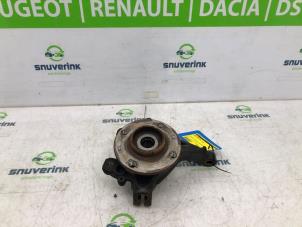 Używane Sworzen lewy przód Peugeot 2008 (UD/UK/UR/US/UX) 1.2 VTi 12V PureTech 130 Cena € 125,24 Z VAT oferowane przez Snuverink Autodemontage