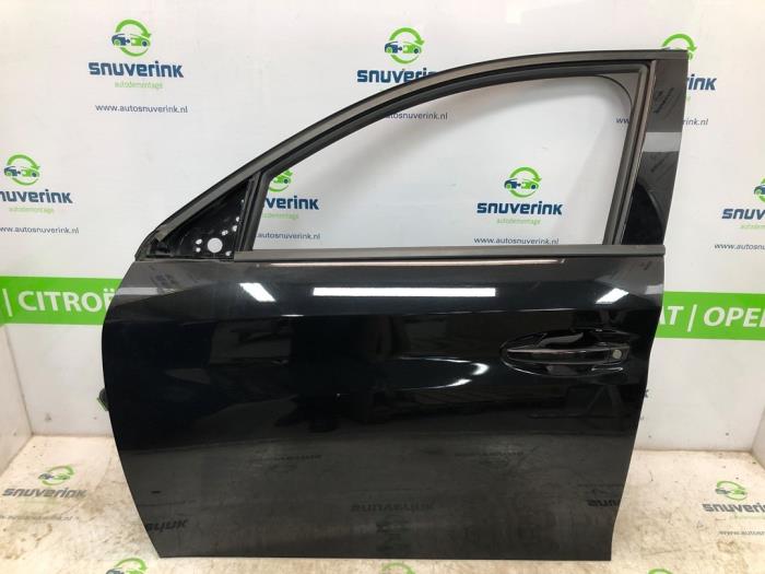 Dörr, 4-dörrars, vänster fram från en Peugeot 208 II (UB/UH/UP) 1.2 Vti 12V PureTech 100 2020