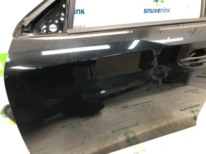 Dörr, 4-dörrars, vänster fram från en Peugeot 208 II (UB/UH/UP) 1.2 Vti 12V PureTech 100 2020