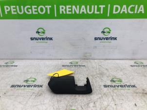 Gebruikte Diversen Renault Captur II (RJB) 1.3 Mild Hybrid 140, TCe 140 16V Prijs € 18,15 Inclusief btw aangeboden door Snuverink Autodemontage