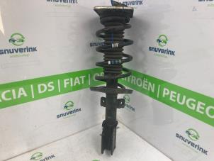 Gebruikte Voorpoot links Peugeot Expert (V1/VA/VB/VE/VF/VT/VY) 2.0 Blue HDi 150 16V Prijs € 96,80 Inclusief btw aangeboden door Snuverink Autodemontage