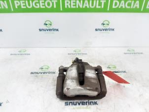 Gebruikte Remklauw (Tang) rechts-voor Citroen C3 Aircross I (2C/2R) 1.2 e-THP PureTech 110 Prijs € 60,50 Inclusief btw aangeboden door Snuverink Autodemontage