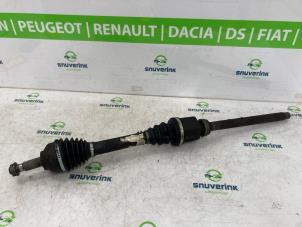 Gebruikte Aandrijfas rechts-voor Citroen C5 III Tourer (RW) 2.0 HDiF 16V Prijs € 67,50 Margeregeling aangeboden door Snuverink Autodemontage