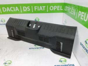 Begagnade List, bagageutrymme Fiat 500e (332) 42 kWh 3+1 Pris € 45,00 Marginaltabell erbjuds av Snuverink Autodemontage