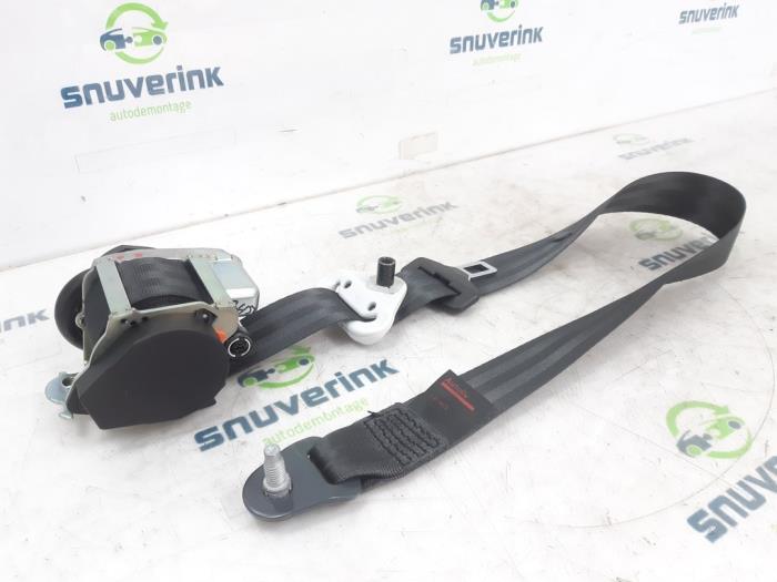 Veiligheidsgordel rechts-voor van een Peugeot 208 I (CA/CC/CK/CL) 1.2 Vti 12V PureTech 82 2014