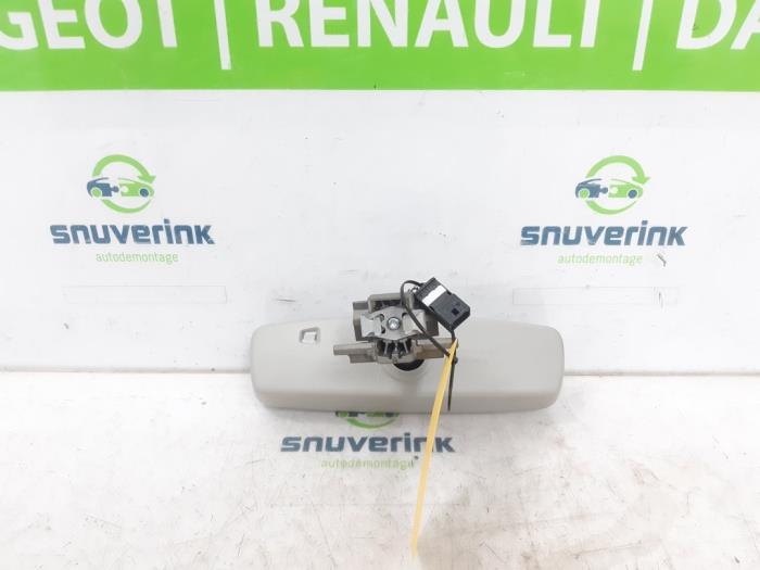 Backspegel från en Renault Captur (2R) 0.9 Energy TCE 12V 2018