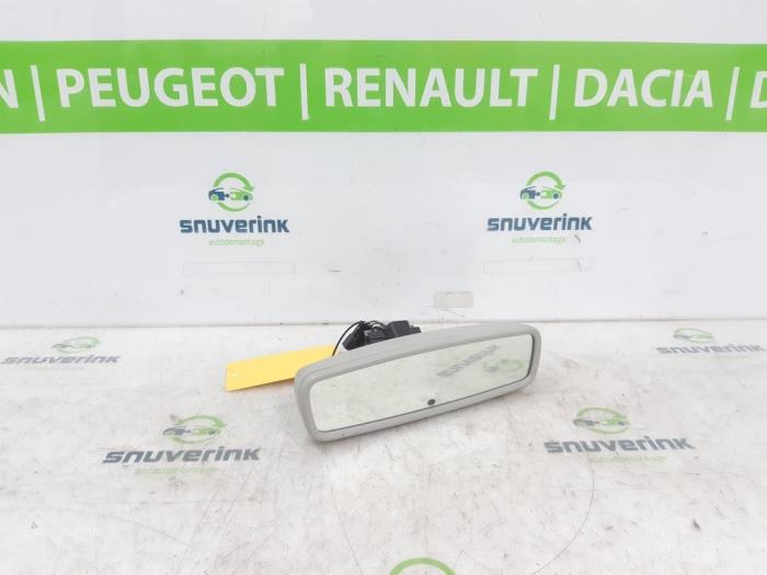 Backspegel från en Renault Captur (2R) 0.9 Energy TCE 12V 2018