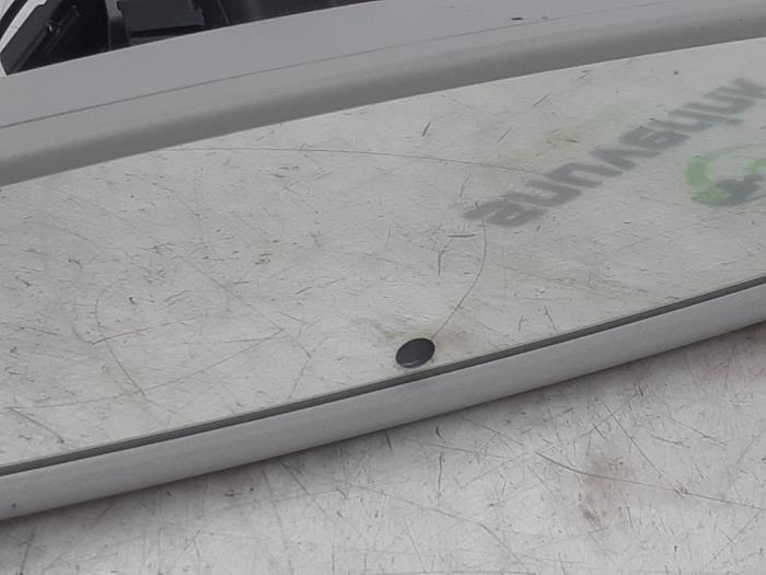 Backspegel från en Renault Captur (2R) 0.9 Energy TCE 12V 2018