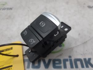 Gebruikte Handrem schakelaar Renault Scénic IV (RFAJ) 1.2 TCE 130 16V Prijs € 31,50 Margeregeling aangeboden door Snuverink Autodemontage