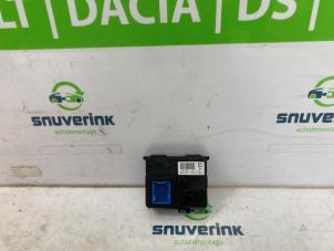 Begagnade Klimatmodul Peugeot Expert (V1/VA/VB/VE/VF/VT/VY) 2.0 Blue HDi 120 16V Pris € 54,45 Inklusive moms erbjuds av Snuverink Autodemontage