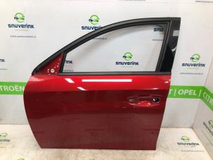 Begagnade Dörr, 4-dörrars, vänster fram Peugeot 208 II (UB/UH/UP) 1.2 Vti 12V PureTech 100 Pris € 494,98 Marginaltabell erbjuds av Snuverink Autodemontage