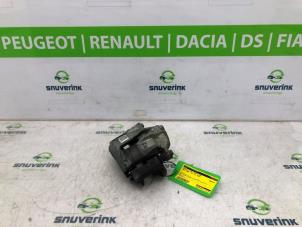 Begagnade Främre bromsok, höger Opel Corsa F (UB/UH/UP) 1.2 12V 75 Pris € 90,75 Inklusive moms erbjuds av Snuverink Autodemontage