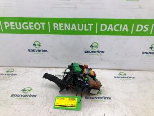 Begagnade Säkringsbox Opel Corsa F (UB/UH/UP) 1.2 12V 75 Pris € 72,58 Inklusive moms erbjuds av Snuverink Autodemontage