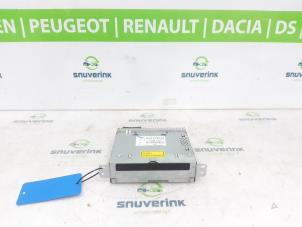 Begagnade Radio Peugeot 508 (8D) 2.0 Hybrid4 16V Pris € 300,00 Marginaltabell erbjuds av Snuverink Autodemontage